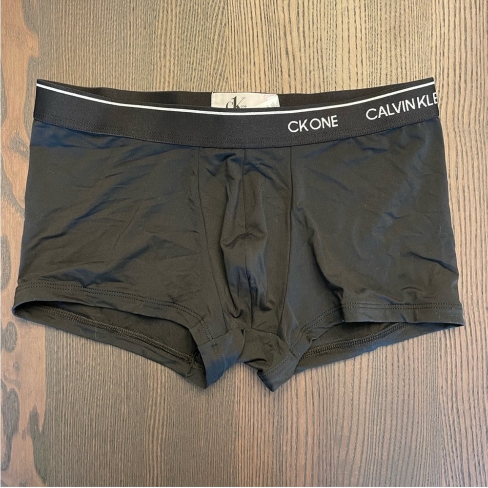Small Calvin Klein One trunk